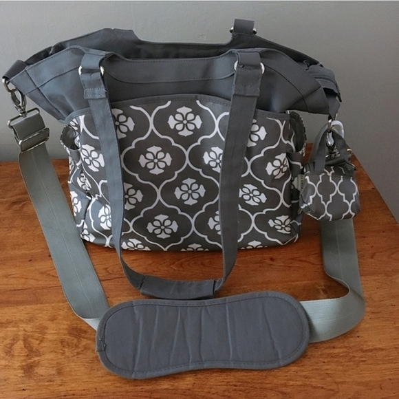 Disney Waterproof Graphic Cooler Tote Thermal Cold Insulated Family Picnic Bag - Picture 7 of 7